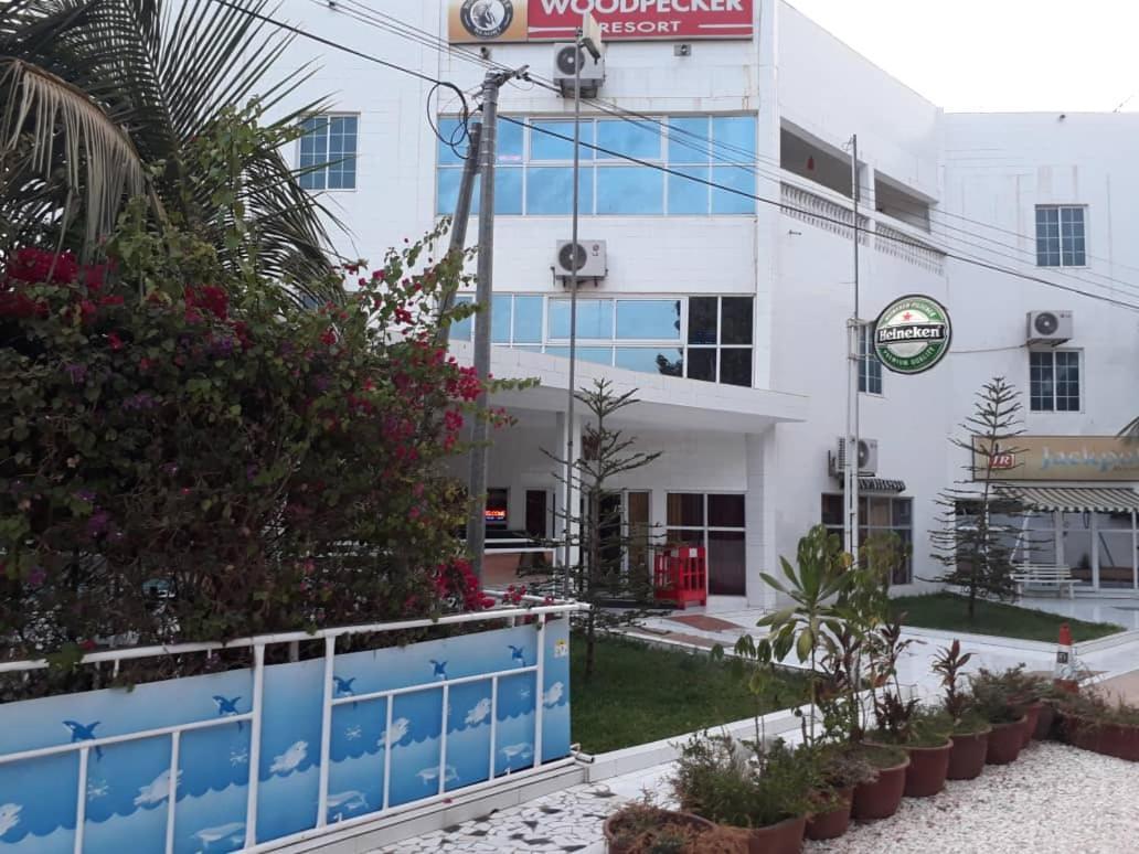 Woodpecker Resort Hotel Μπανζούλ Εξωτερικό φωτογραφία
