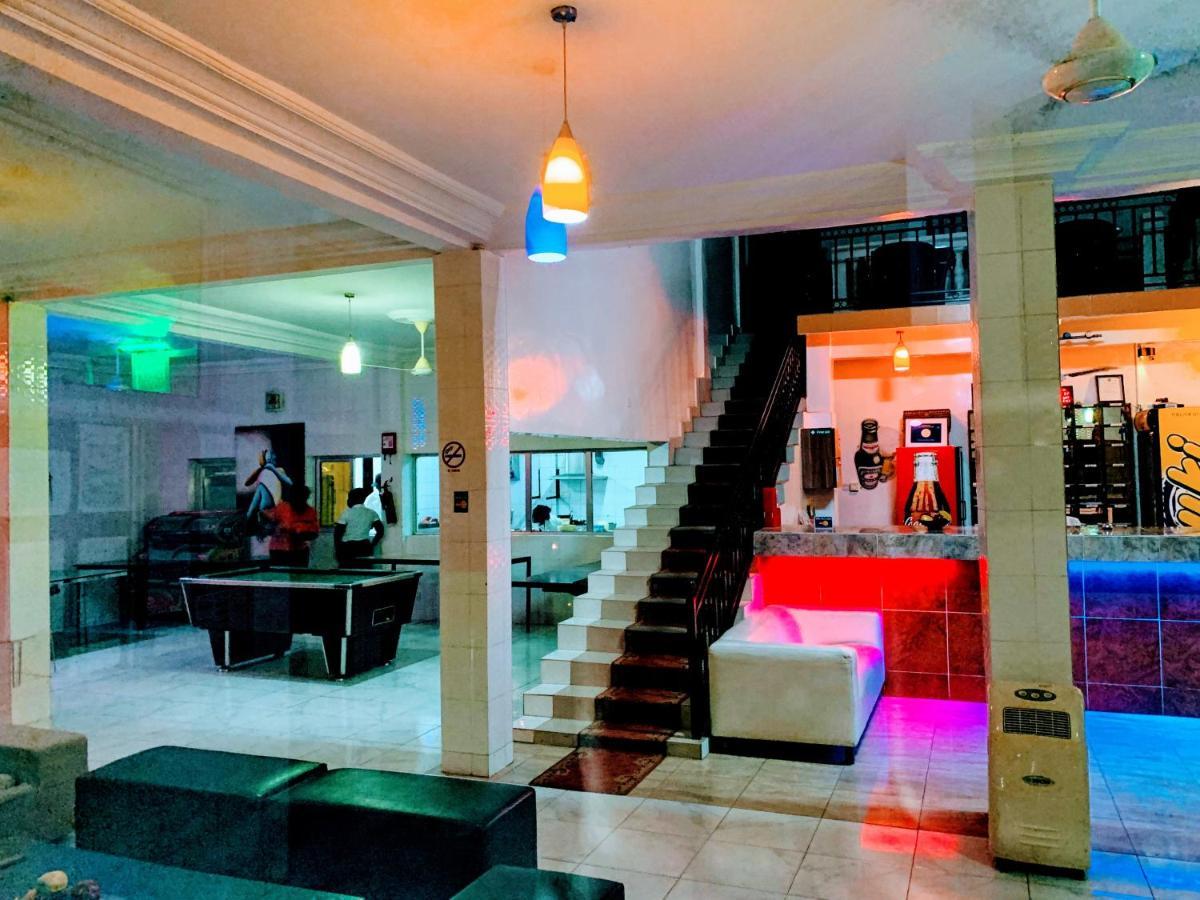 Woodpecker Resort Hotel Μπανζούλ Εξωτερικό φωτογραφία