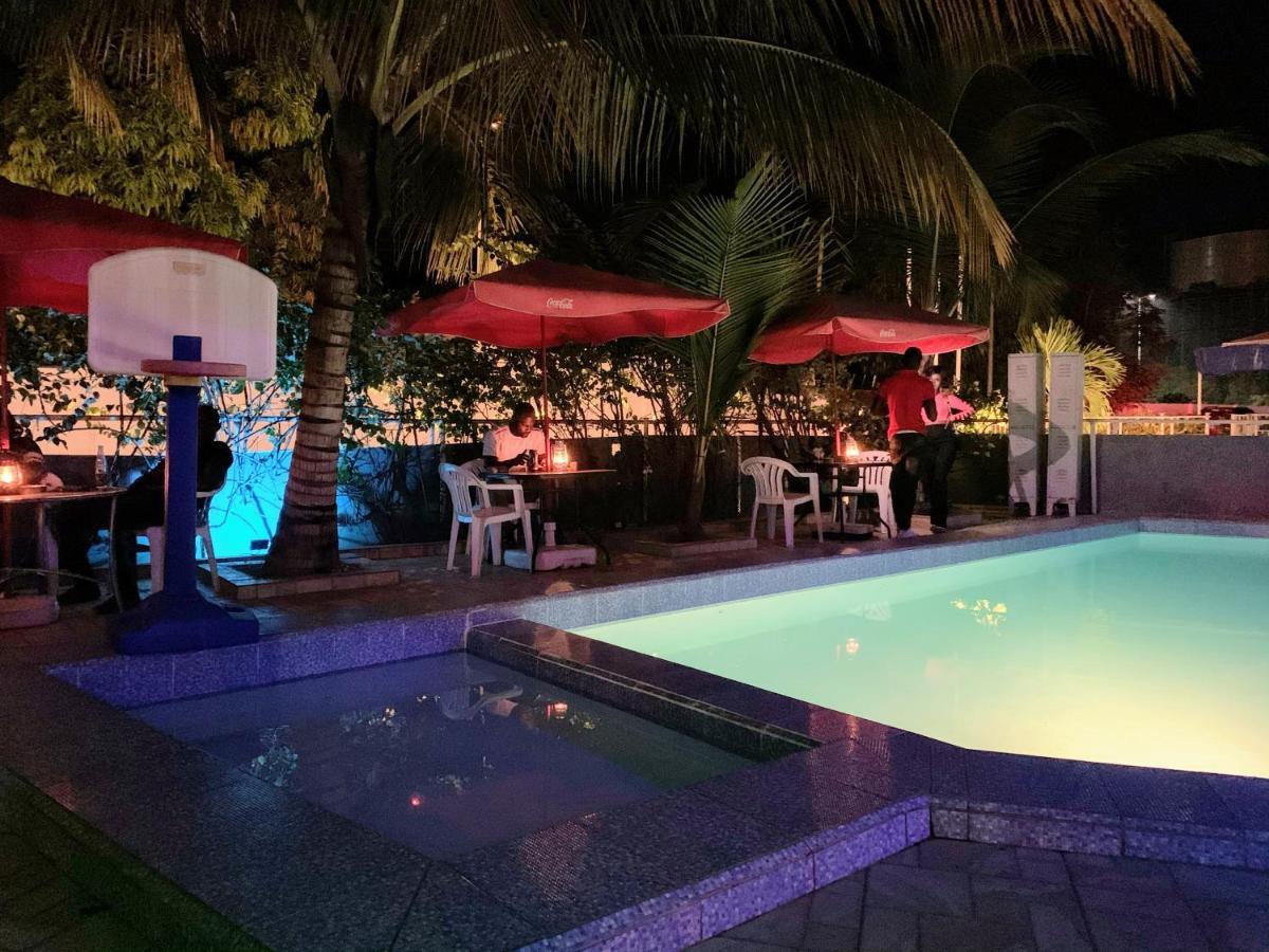 Woodpecker Resort Hotel Μπανζούλ Εξωτερικό φωτογραφία