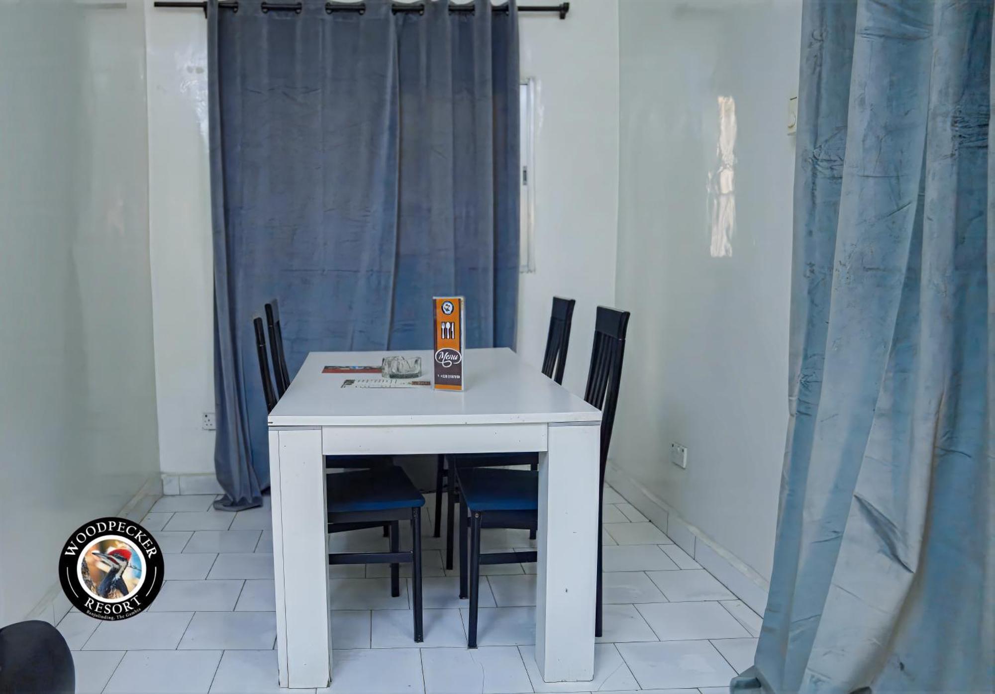 Woodpecker Resort Hotel Μπανζούλ Εξωτερικό φωτογραφία