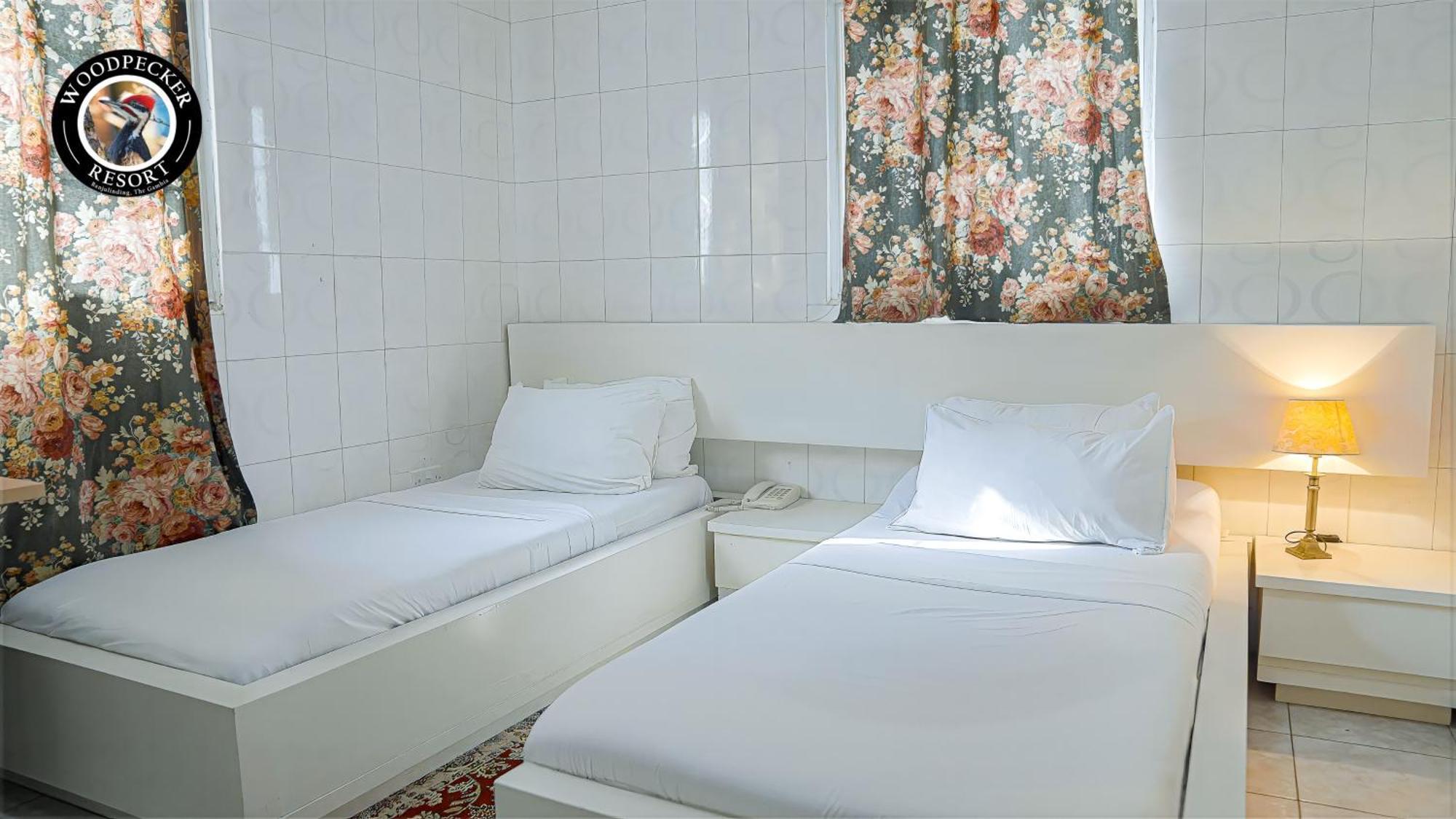 Woodpecker Resort Hotel Μπανζούλ Εξωτερικό φωτογραφία