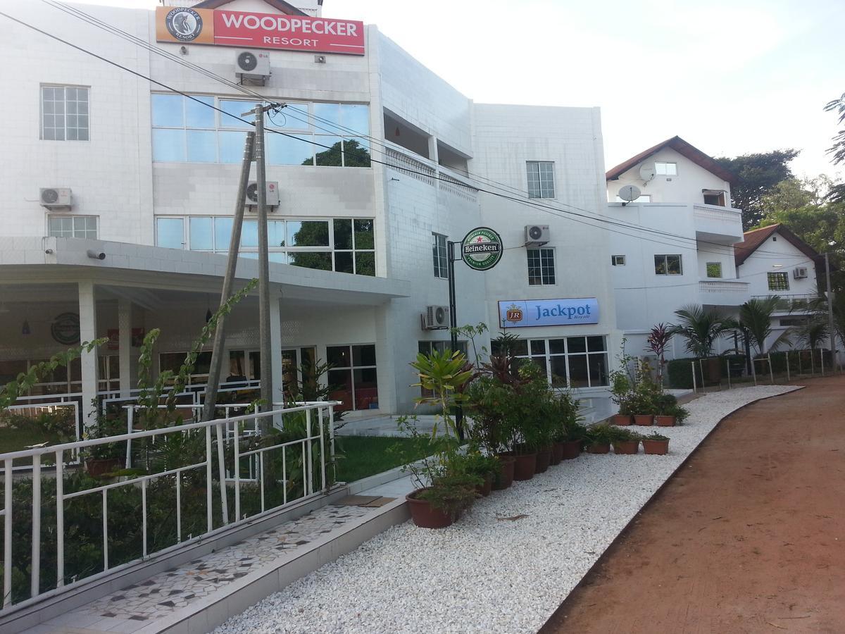 Woodpecker Resort Hotel Μπανζούλ Εξωτερικό φωτογραφία